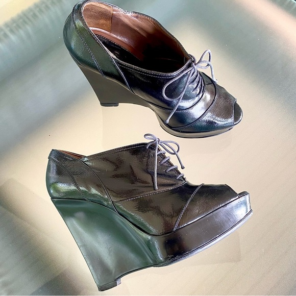 ❤️ MARNI — Great Peep toe, Lace up, Shiny Black Leather Wedge Heels ! ❤️ Size 37 - Picture 6 of 12